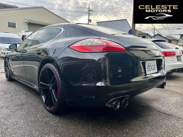 PORSCHE Panamera 2010 — photo 4 sur 8