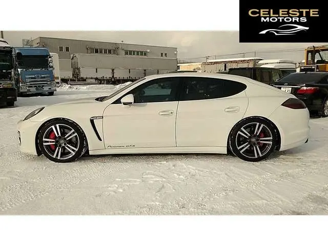 PORSCHE Panamera 2013 — photo 2 sur 8