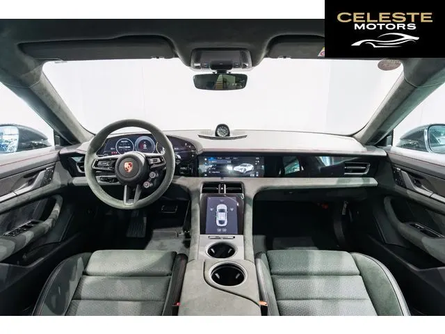 PORSCHE Taycan 2025 — photo 3 sur 8