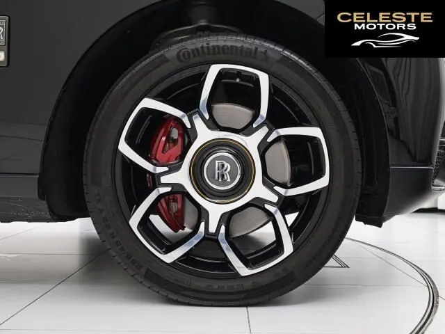ROLLS-ROYCE Black Badge Cullinan 2020 — photo 3 sur 8