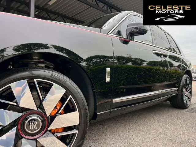 ROLLS-ROYCE Cullinan 2025 — photo 8 sur 8