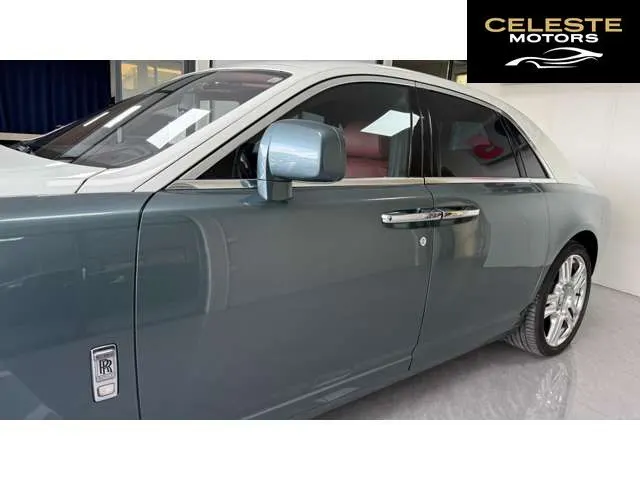 ROLLS-ROYCE Ghost 2010 — photo 8 sur 8