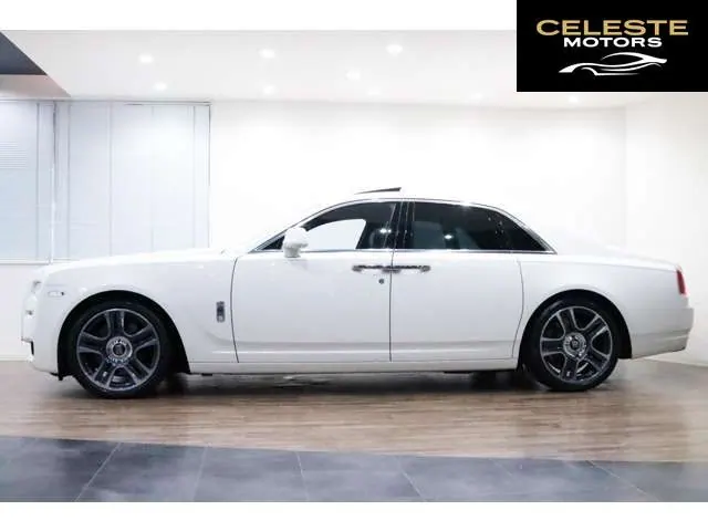 ROLLS-ROYCE Ghost 2016 — photo 5 sur 8