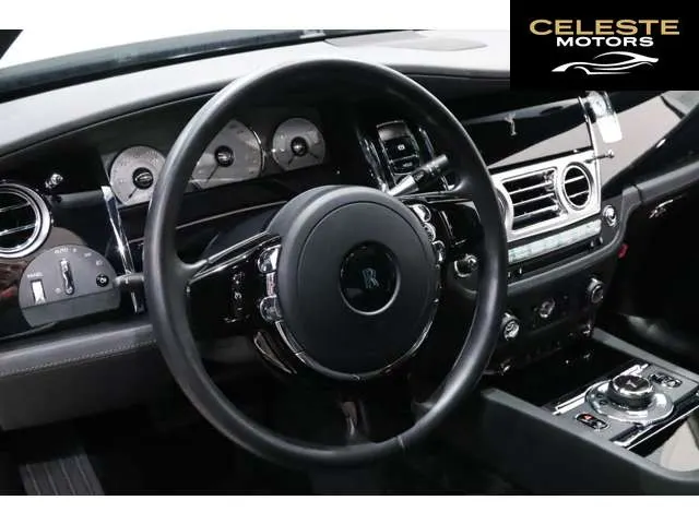 ROLLS-ROYCE Ghost 2016 — photo 6 sur 8