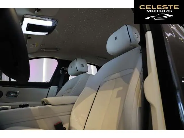 ROLLS-ROYCE Black Badge Ghost 2024 — photo 5 sur 8