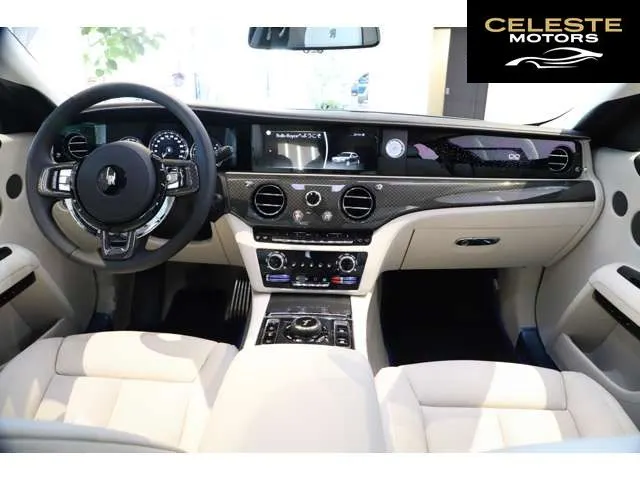 ROLLS-ROYCE Black Badge Ghost 2024 — photo 7 sur 8