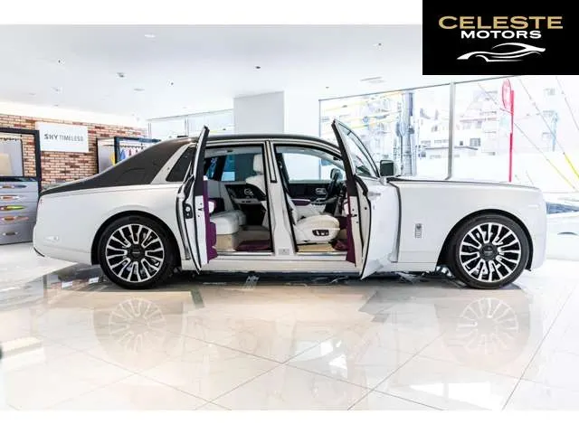 ROLLS-ROYCE Phantom 2018 — photo 6 sur 8