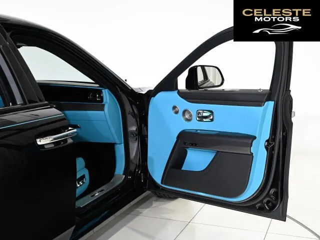 ROLLS-ROYCE Black Badge Ghost 2022 — photo 7 sur 8