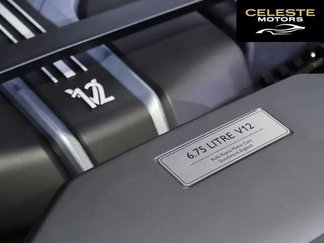 ROLLS-ROYCE Black Badge Cullinan 2025 — photo 5 sur 8