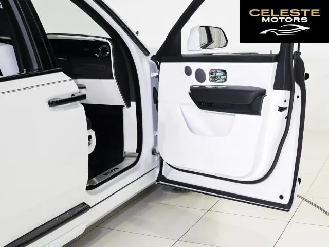 ROLLS-ROYCE Black Badge Cullinan 2025 — photo 7 sur 8
