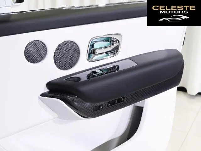 ROLLS-ROYCE Black Badge Cullinan 2025 — photo 8 sur 8