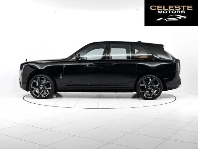 ROLLS-ROYCE Black Badge Cullinan 2025 — photo 3 sur 8