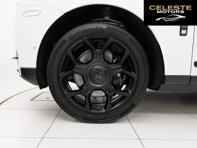 ROLLS-ROYCE Black Badge Cullinan 2023 — photo 4 sur 8