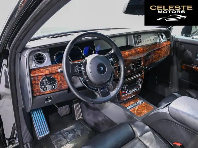 ROLLS-ROYCE Phantom 2020 — photo 5 sur 8