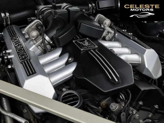 ROLLS-ROYCE Phantom 2015 — photo 6 sur 8