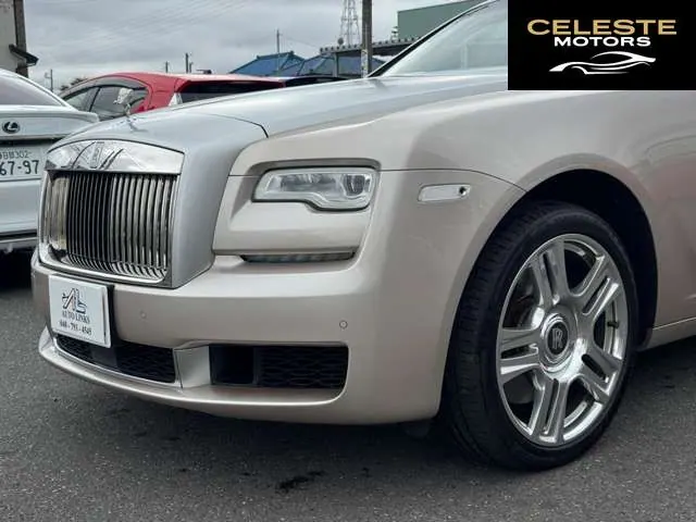 ROLLS-ROYCE Ghost 2018 — photo 2 sur 8