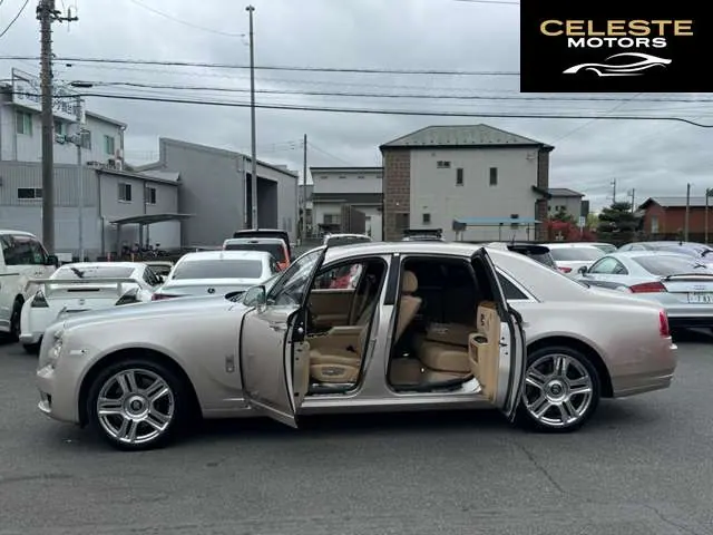 ROLLS-ROYCE Ghost 2018 — photo 5 sur 8