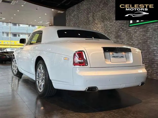ROLLS-ROYCE Phantom Coupé 2015 — photo 3 sur 8