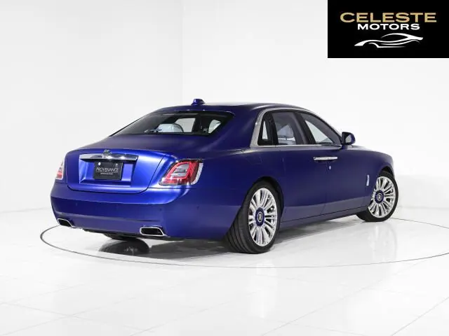 ROLLS-ROYCE Ghost 2022 — photo 2 sur 8