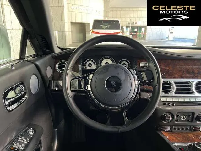 ROLLS-ROYCE Wraith 2013 — photo 6 sur 8