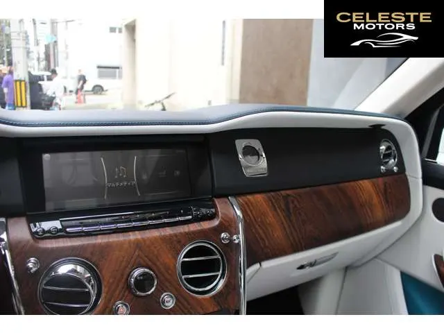 ROLLS-ROYCE Cullinan 2019 — photo 7 sur 8