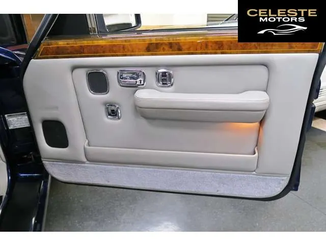 ROLLS-ROYCE Silver Spirit 1996 — photo 4 sur 8