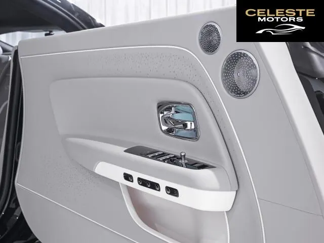ROLLS-ROYCE Spectre 2025 — photo 8 sur 8