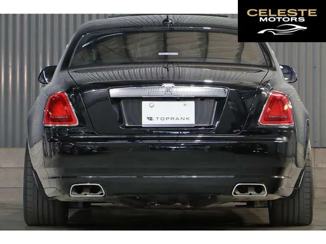 ROLLS-ROYCE Ghost 2015 — photo 6 sur 8