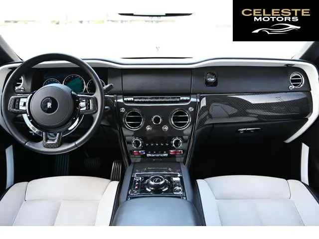 ROLLS-ROYCE Black Badge Cullinan 2022 — photo 2 sur 8