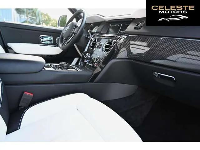 ROLLS-ROYCE Black Badge Cullinan 2022 — photo 4 sur 8
