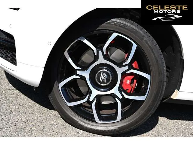 ROLLS-ROYCE Black Badge Cullinan 2022 — photo 6 sur 8