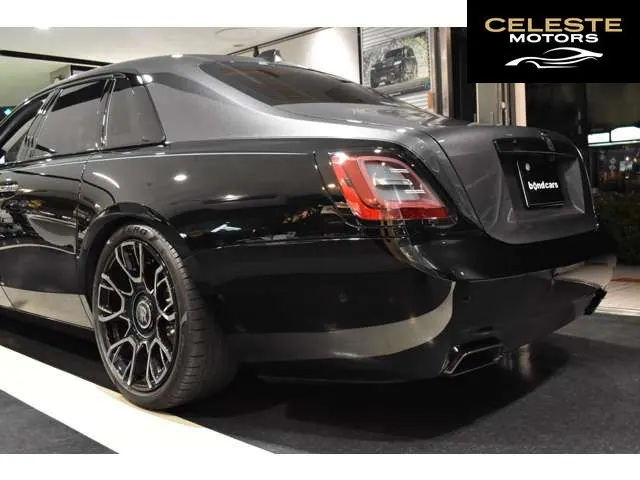 ROLLS-ROYCE Black Badge Ghost 2022 — photo 5 sur 8