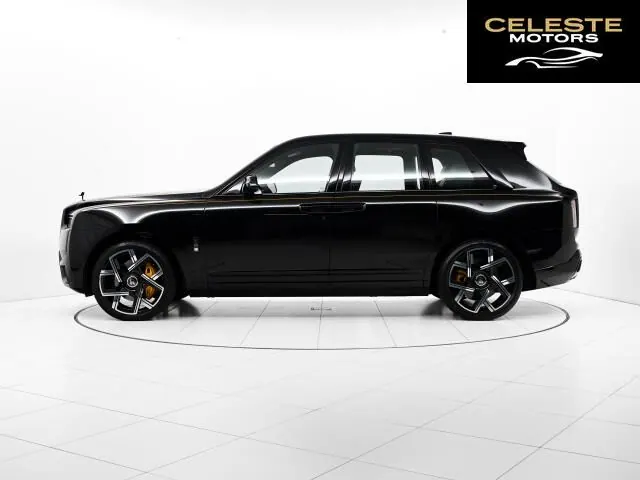 ROLLS-ROYCE Black Badge Cullinan 2025 — photo 2 sur 8