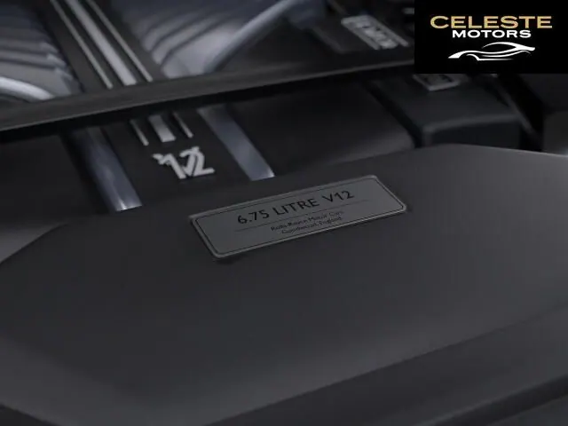 ROLLS-ROYCE Black Badge Cullinan 2025 — photo 5 sur 8
