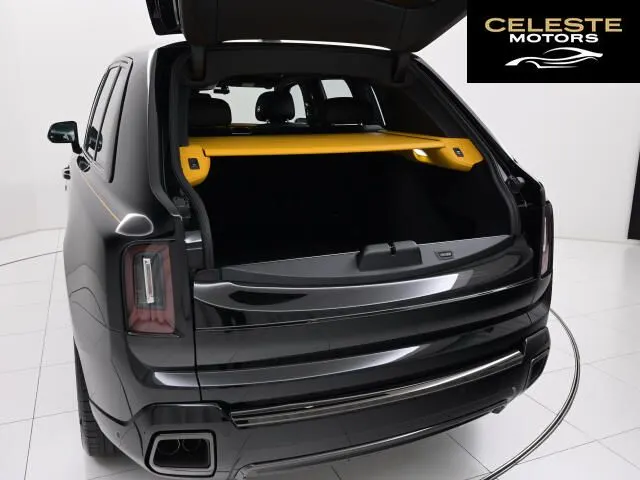 ROLLS-ROYCE Black Badge Cullinan 2025 — photo 6 sur 8