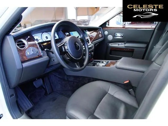 ROLLS-ROYCE Ghost 2011 — photo 6 sur 8