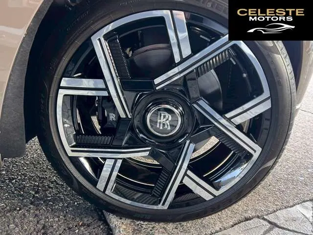 ROLLS-ROYCE Black Badge Cullinan 2024 — photo 4 sur 8