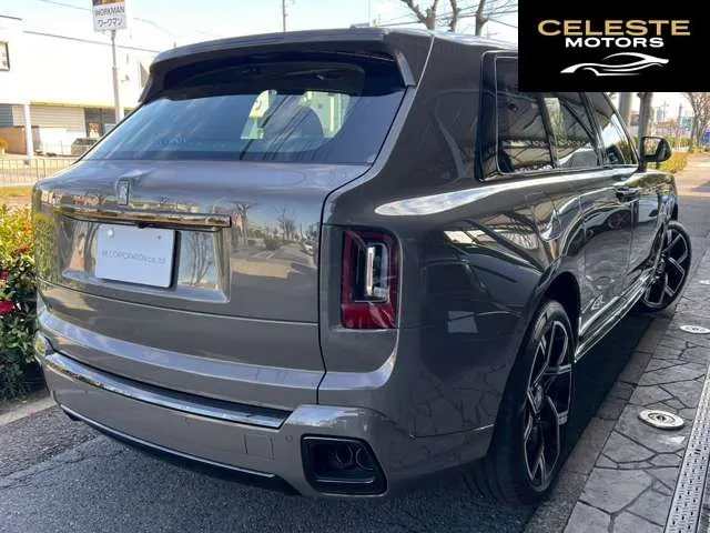 ROLLS-ROYCE Black Badge Cullinan 2024 — photo 7 sur 8