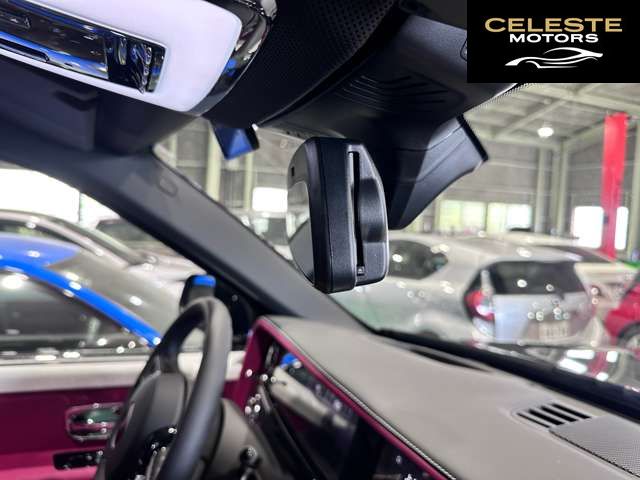 ROLLS-ROYCE Black Badge Cullinan 2026 — photo 2 sur 8