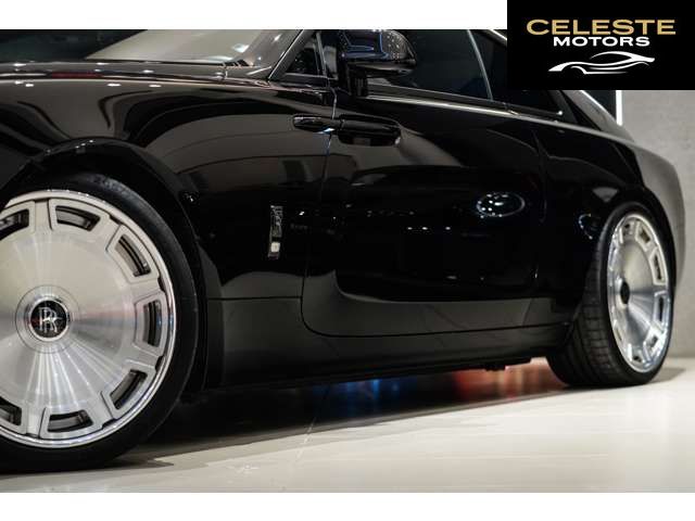 ROLLS-ROYCE Black Badge Wraith 2017 — photo 3 sur 8