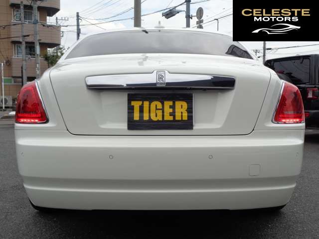 ROLLS-ROYCE Ghost 2015 — photo 2 sur 8