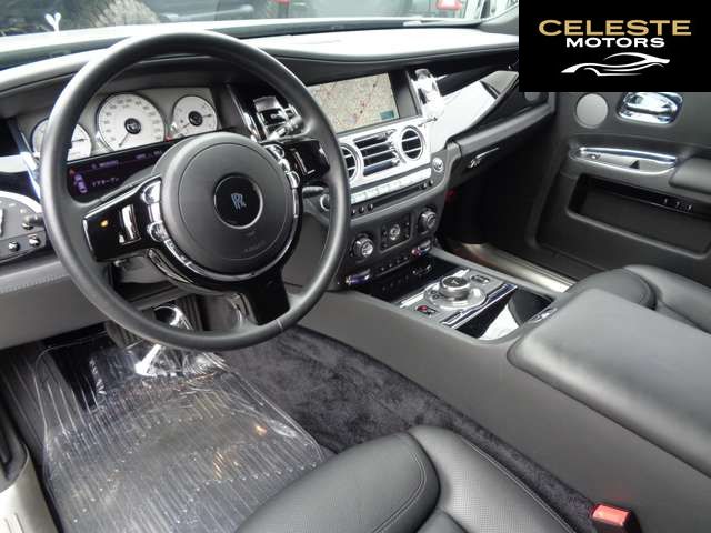 ROLLS-ROYCE Ghost 2015 — photo 5 sur 8