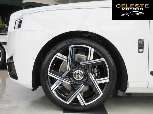 ROLLS-ROYCE Black Badge Cullinan 2026 — photo 6 sur 8