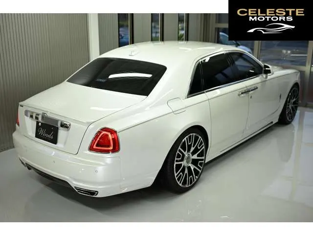 ROLLS-ROYCE Ghost 2016 — photo 2 sur 8