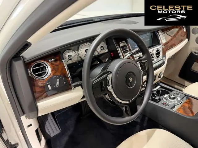 ROLLS-ROYCE Ghost 2012 — photo 8 sur 8