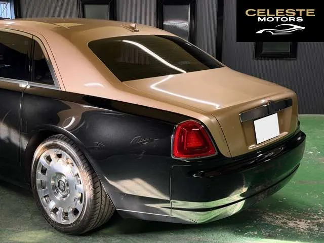 ROLLS-ROYCE Ghost 2013 — photo 6 sur 8