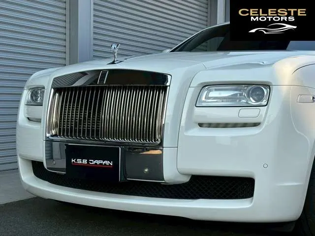 ROLLS-ROYCE Ghost 2013 — photo 4 sur 8