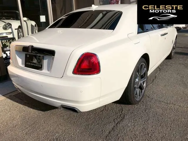 ROLLS-ROYCE Ghost 2016 — photo 7 sur 8