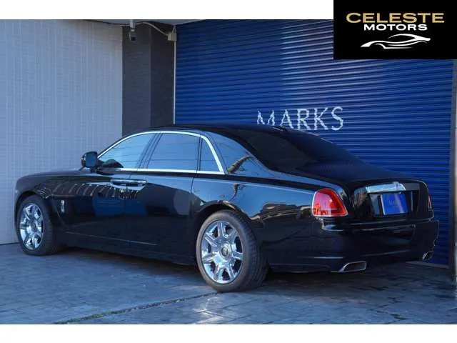 ROLLS-ROYCE Ghost 2011 — photo 2 sur 8