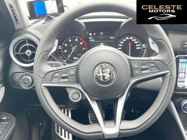 ALFA ROMEO Romeo 2018 — photo 8 sur 8